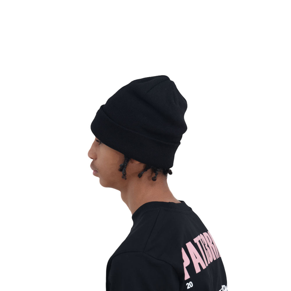 Satin lined beanie for hair protection designed for curly hair, locs, braids, wigs and skull caps. Helps reduce friction, prevent breakage, control frizz and retain moisture for healthier hairstyles